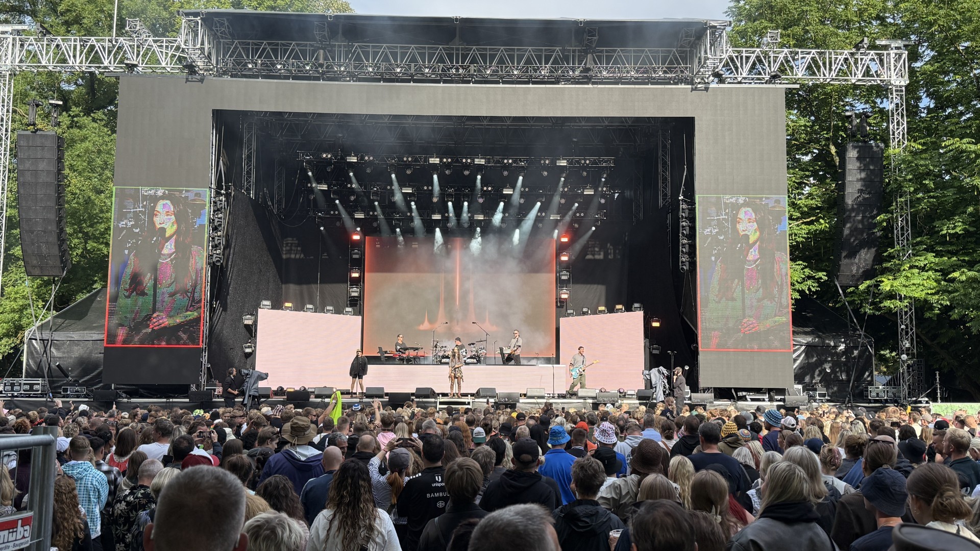 Festival sælger tredagesbilletter på rekordtid | TV2 ØST