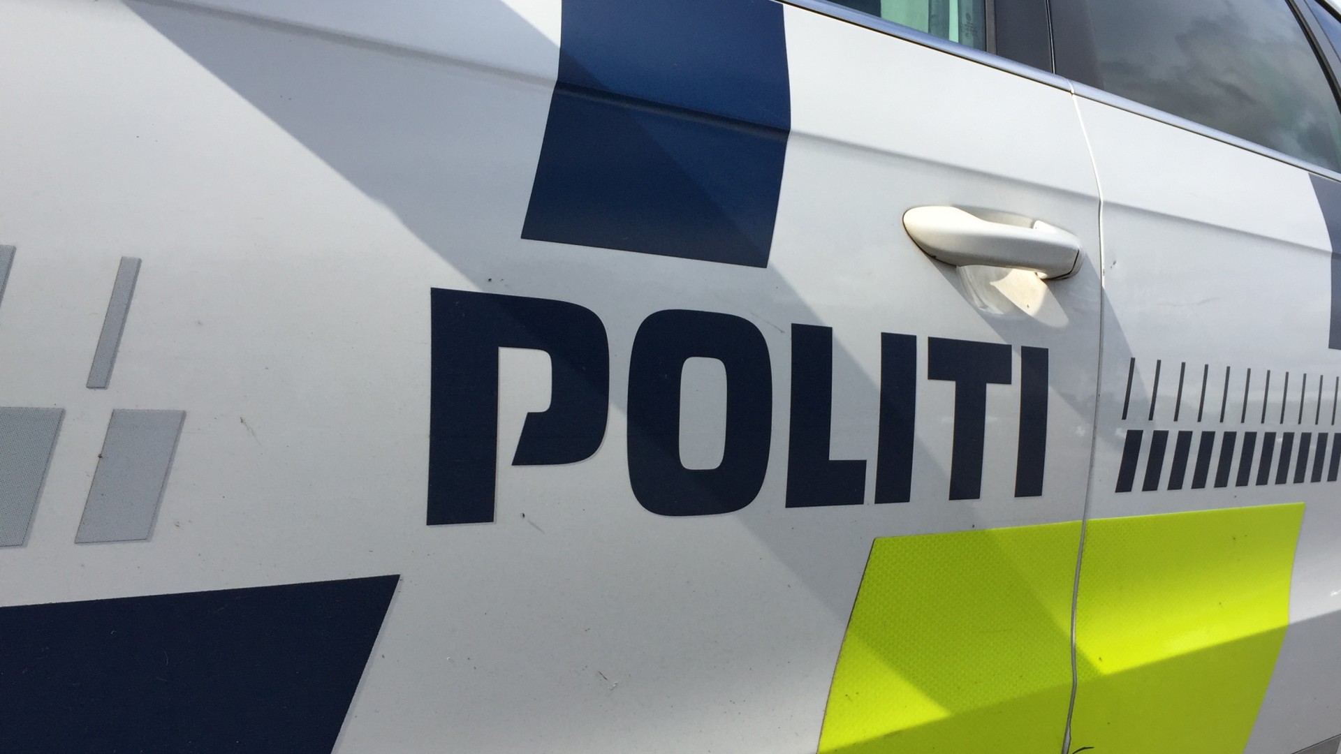 Gravemaskine er gået i stykker: Her forstyrrer den trafikken | tvSyd
