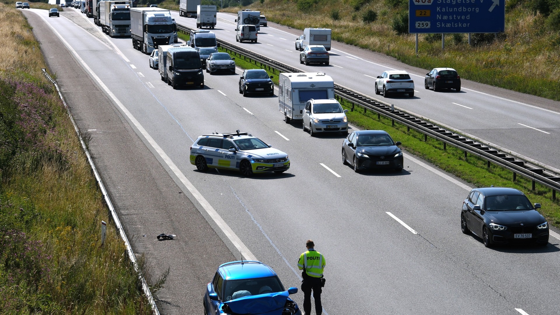 To biler kørt sammen på Vestmotorvejen | TV2 ØST