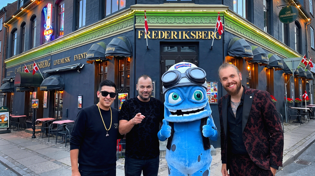 Mød Chief 1, Danny Kool og Crazy Frog: Café Frederiksberg går all in på kæmpe 90’er-fest