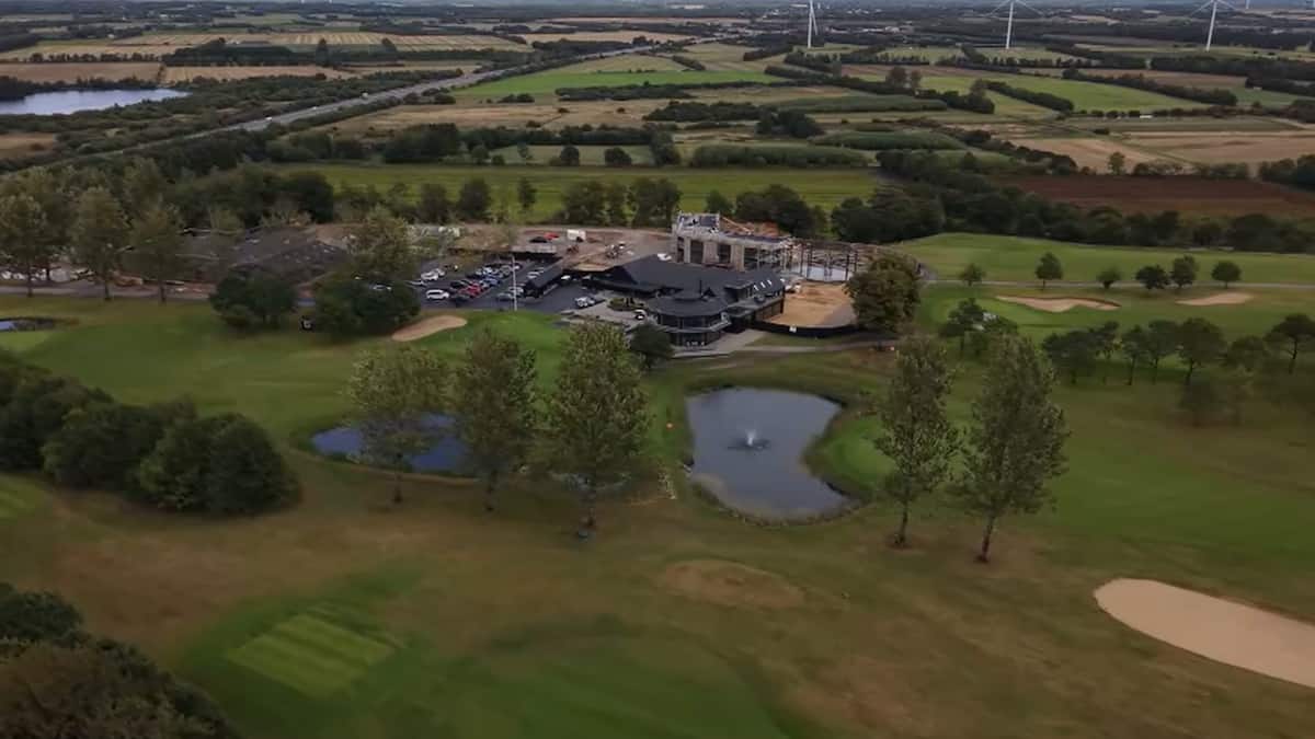Se listen: Her er de 15 stridspunkter i golf-sagen | Indland | DR