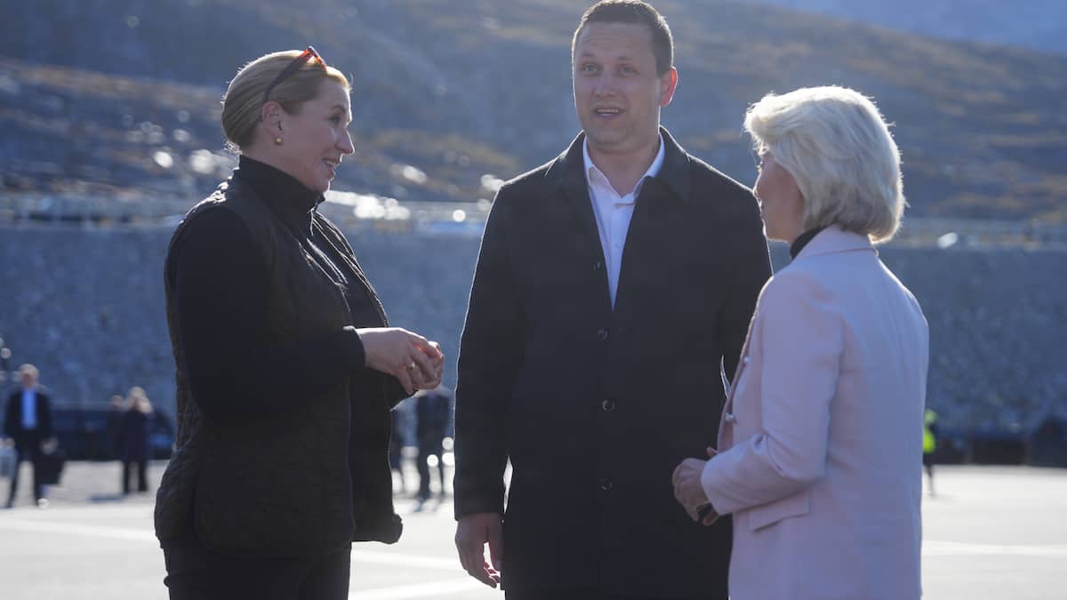 Mette Frederiksen og Ursula von der Leyen er ankommet til Nuuk | Grønland | DR