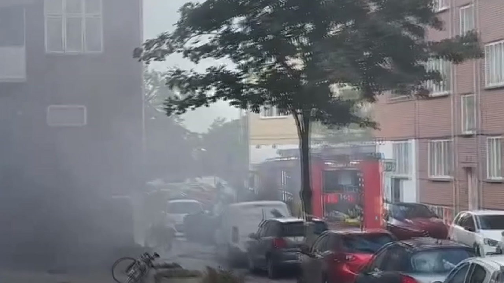 Opdateret: Brand og kraftig røgudvikling midt i Aalborg | TV2 Nord - Nyheder og TV fra Nordjylland