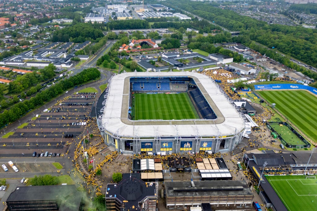 Har Brøndby efterladt sig selv med et problem? - Indkast