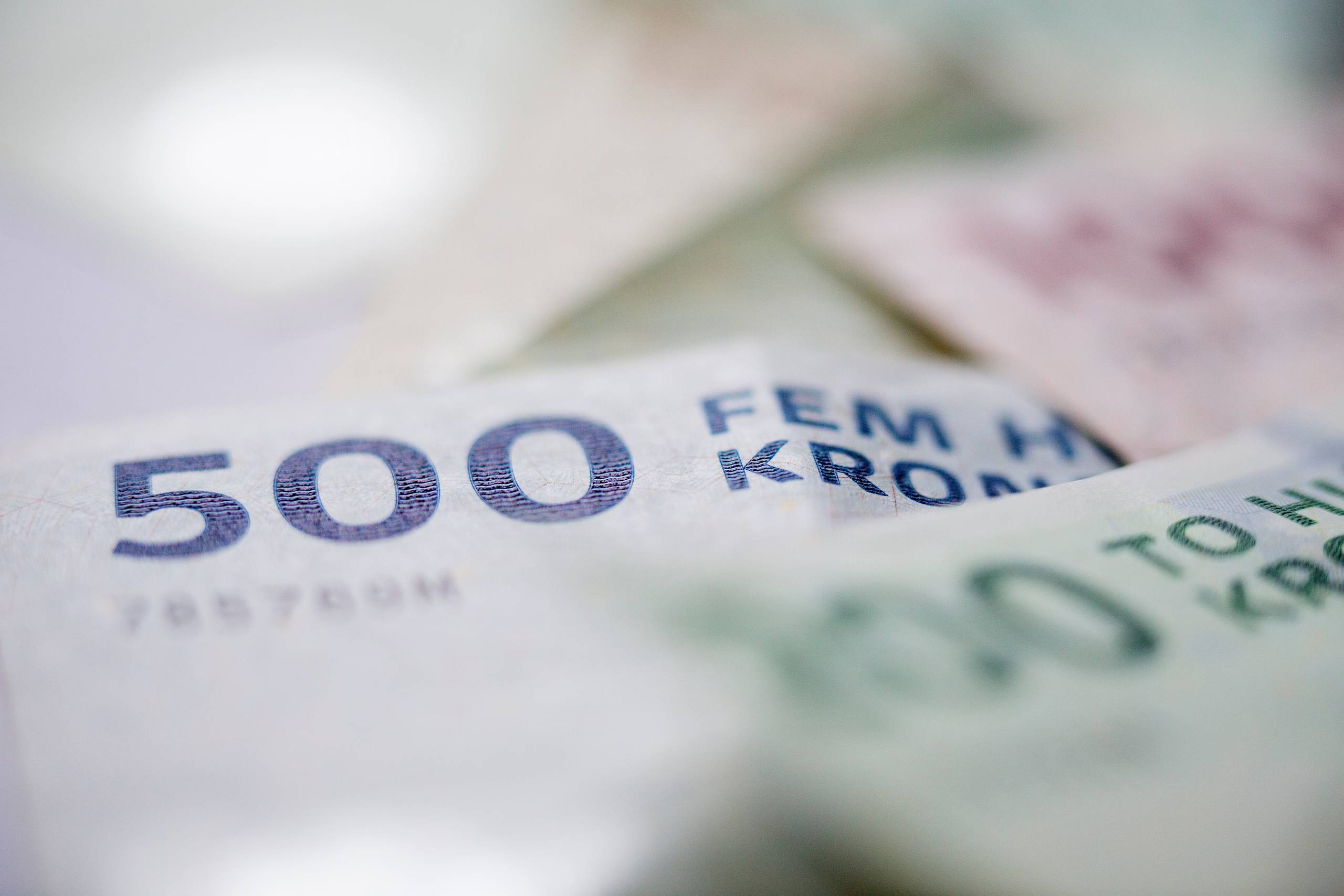 En million danskere får godt nyt: Så mange penge kommer der i kassen til næste år - Din Avis