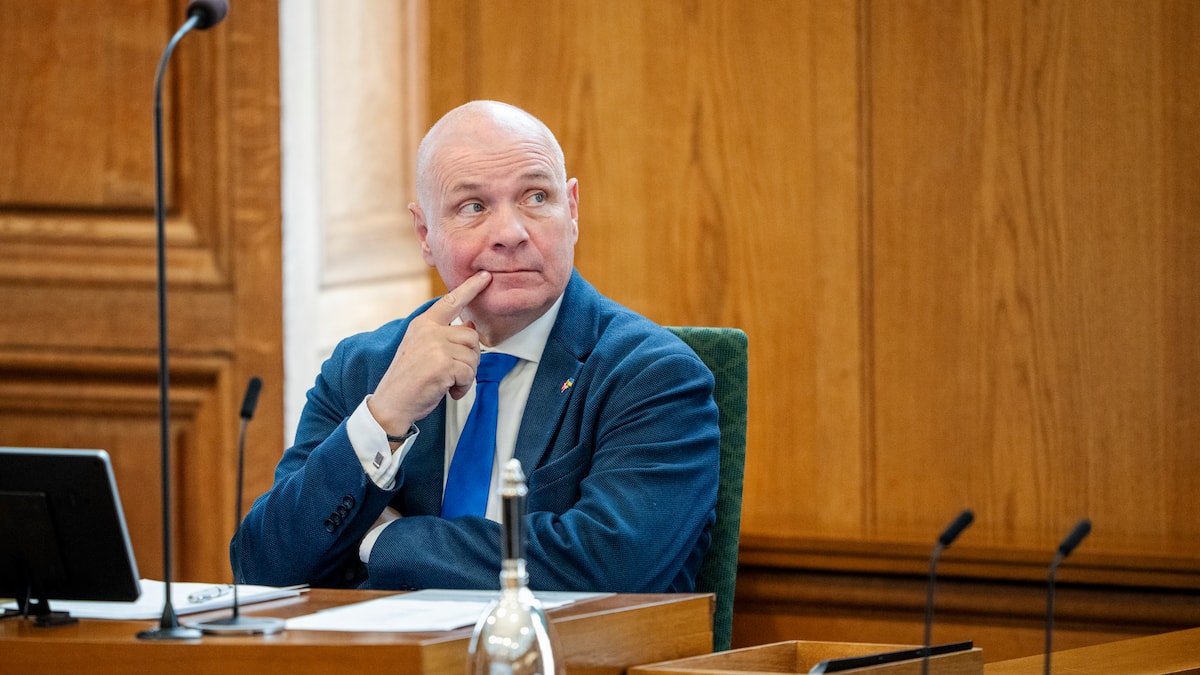 Intern uro i Venstre inden afstemning om omstridt miljølov | Politik | DR