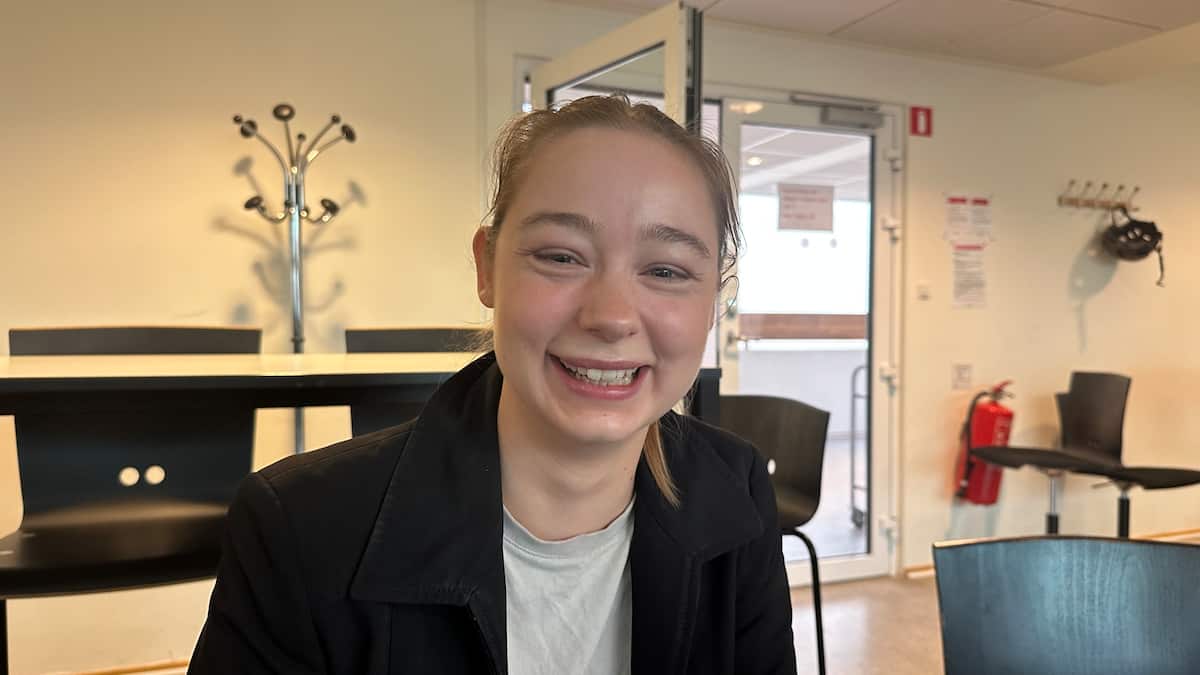 Fra teori til praksis: Studenter får fagligt løft før tekniske videregående uddannelser | Indland | DR