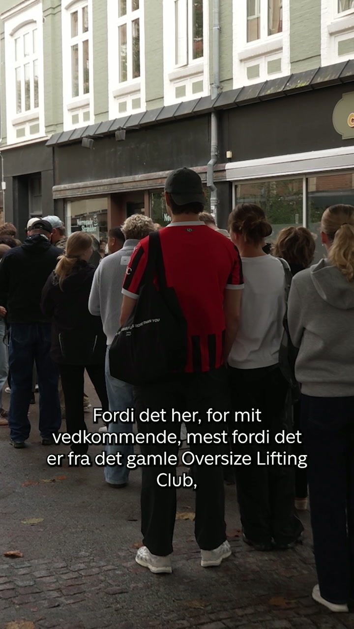 Kæmpe kø i gågaden i Odense | TV 2 Fyn | Fynske nyheder - lokalt hver dag