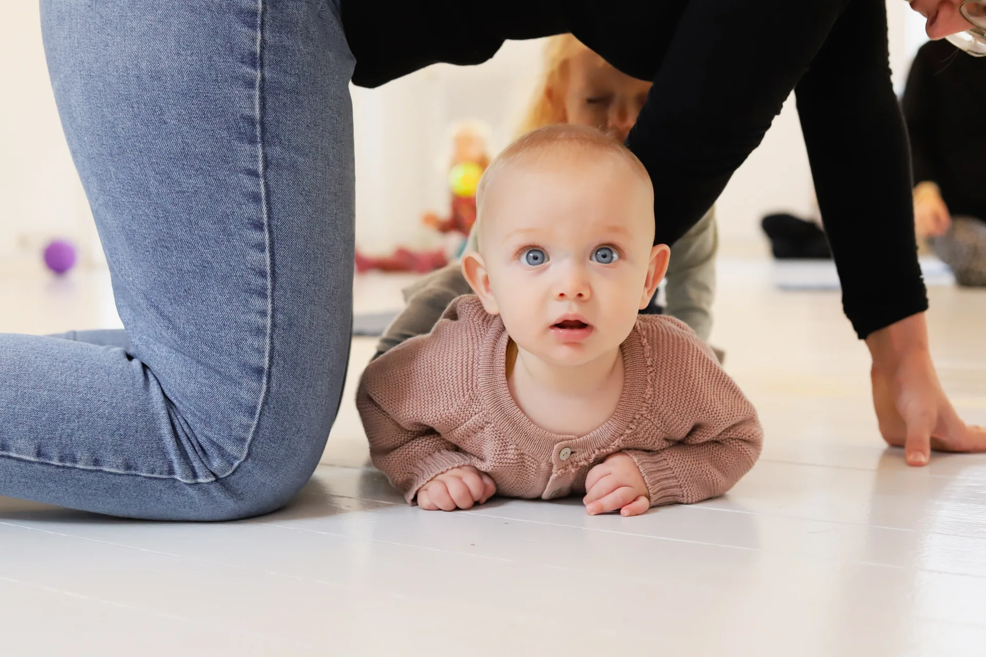 Festlig Babytummel