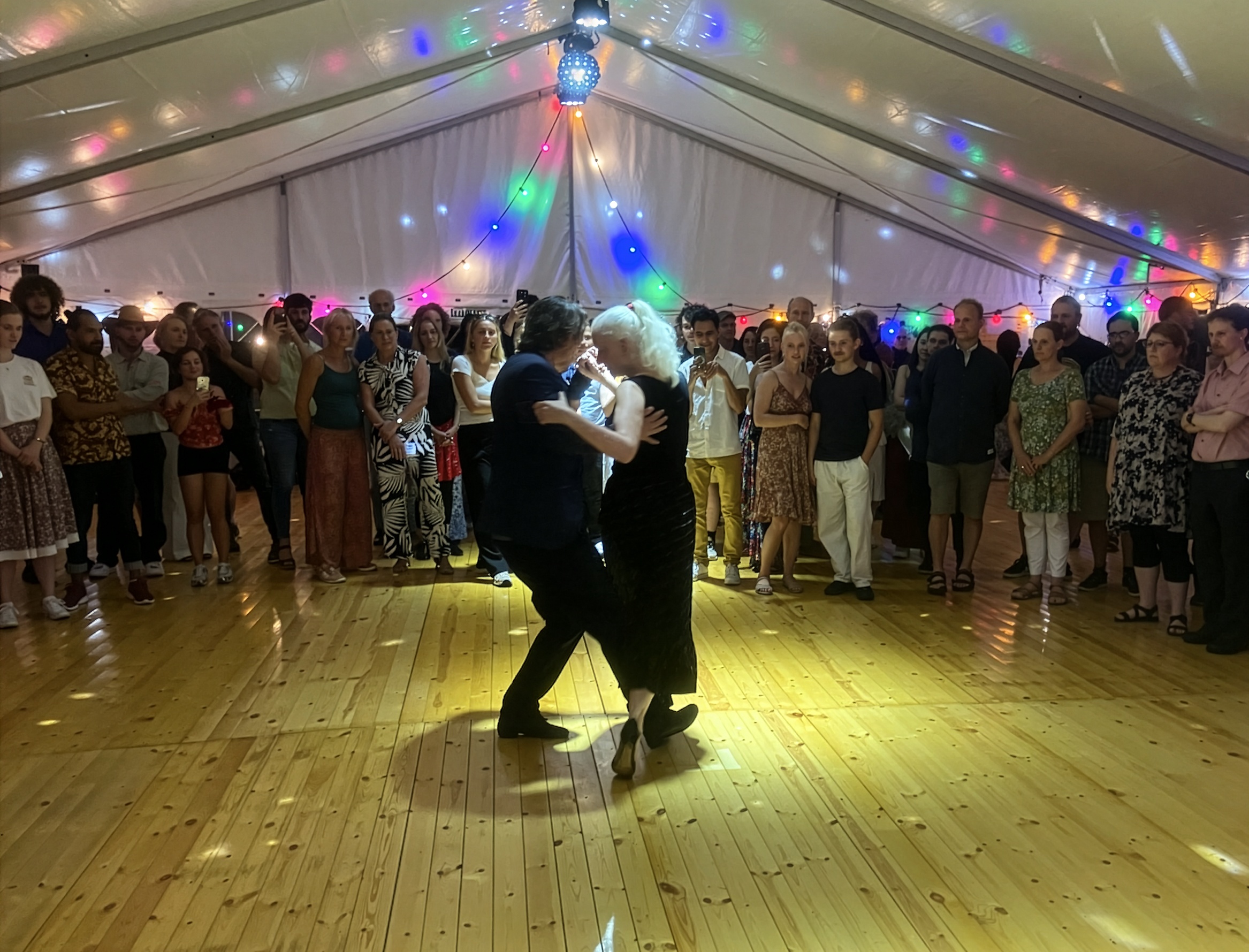 Argentinsk Tango. Begynderintro og Milonga. med Tango Aarhus & Gotango